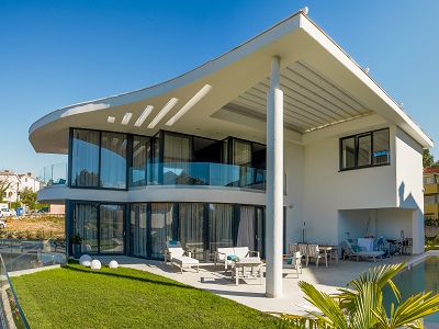 Villa Glass